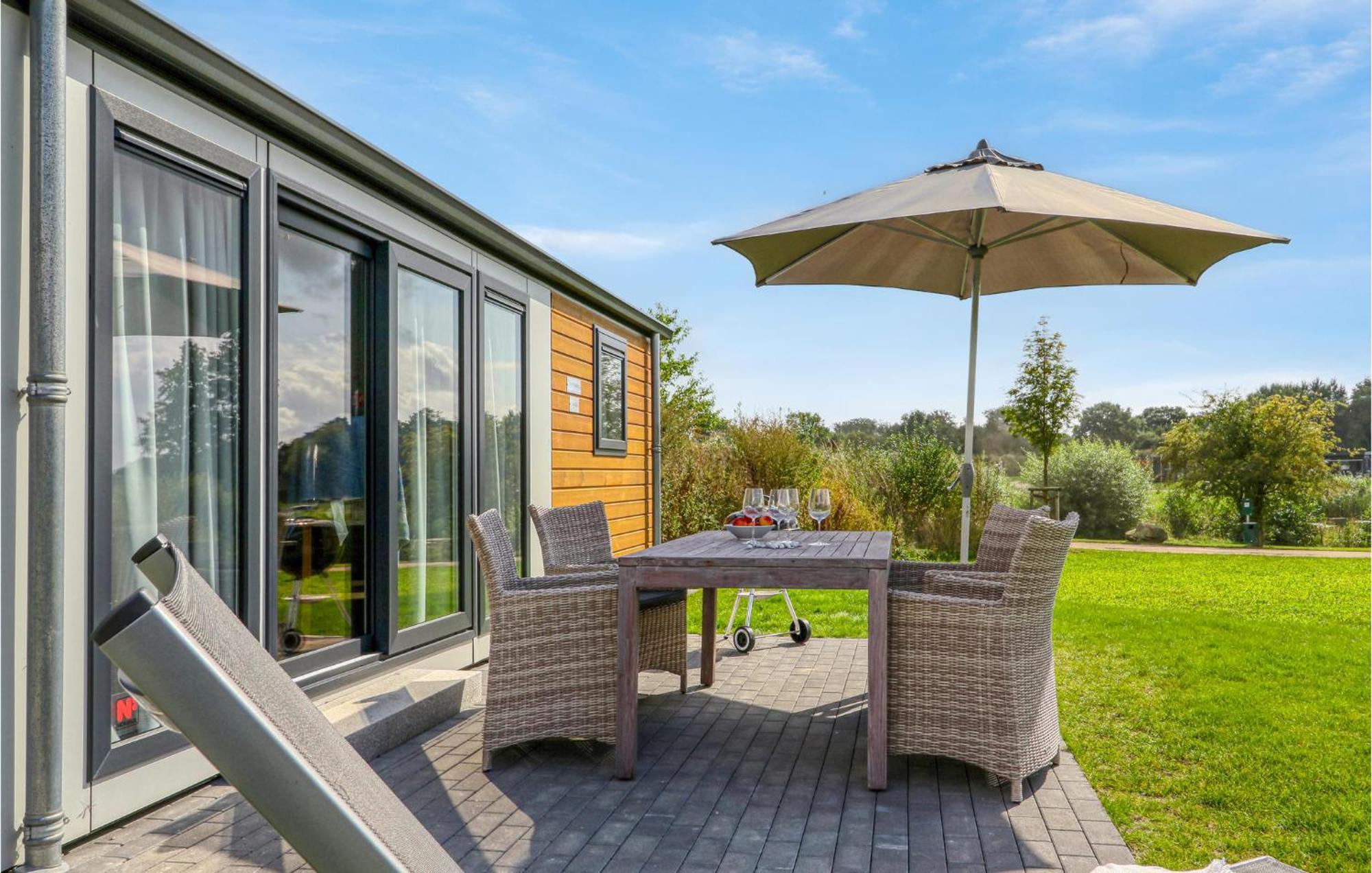 Amazing Home In Suesel With Kitchen Susel Exteriér fotografie